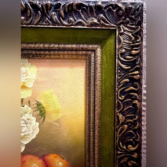 Original Oil Painting on Canvas “Roses In A Vase” Black & Gold Frame Signed